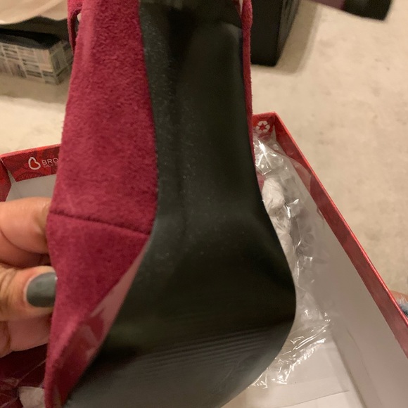 Carlos Santana Heels - Picture 6 of 6